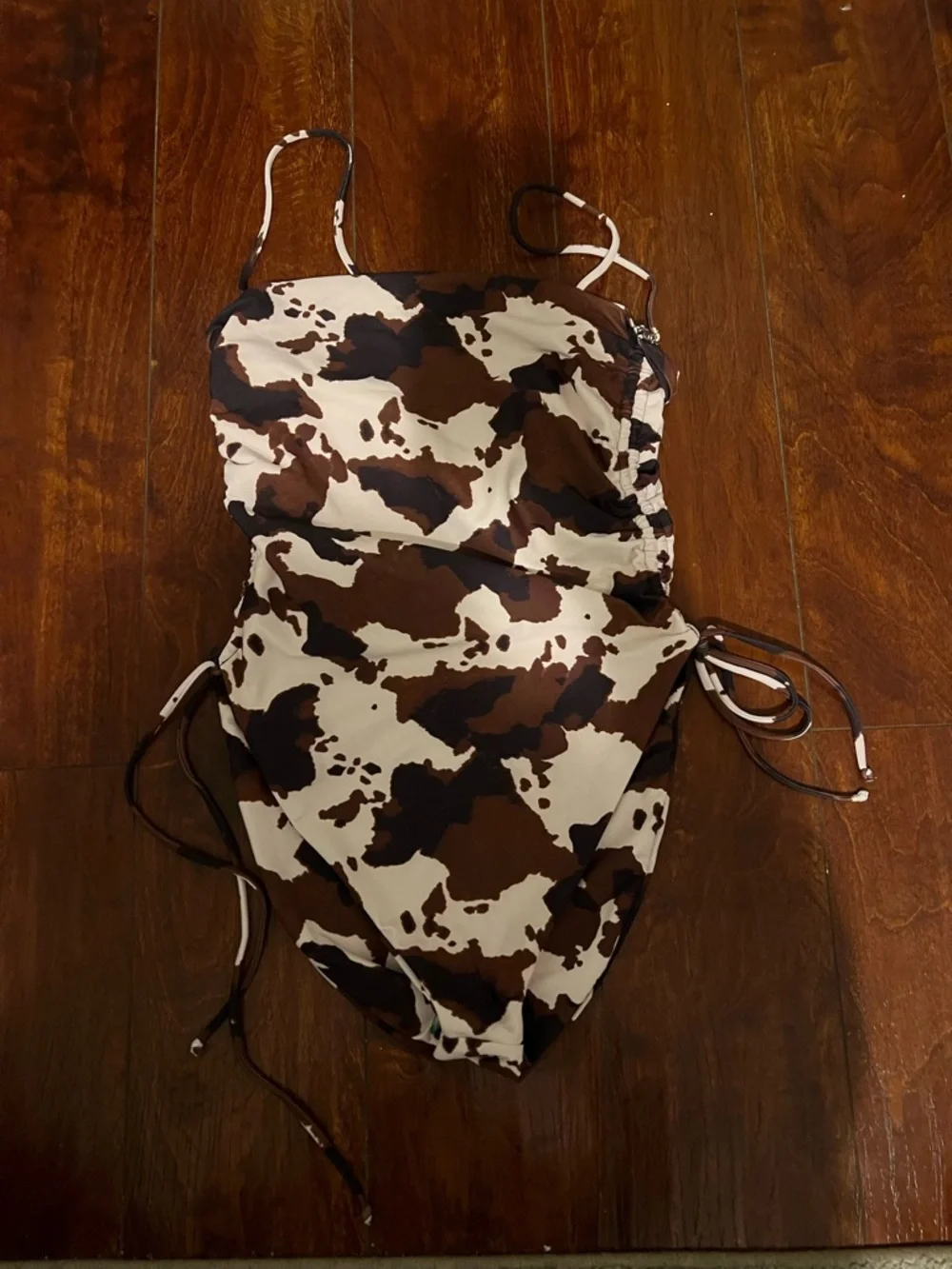 NWT Skatie Raye One Piece in Dallas Print Size M - Picture 4 of 6